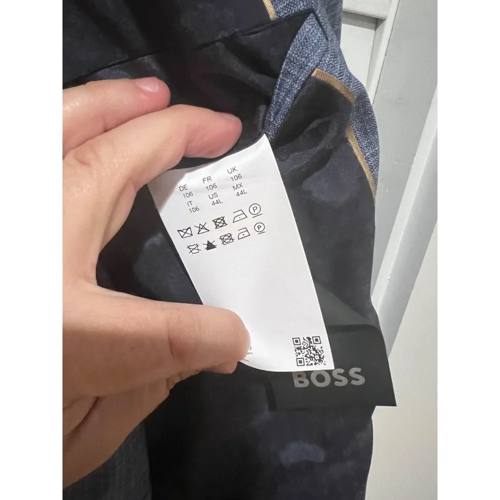 Hugo Boss Italian Wool Blue 2-Piece Suit - NWT Size 44L MSRP‎ $895